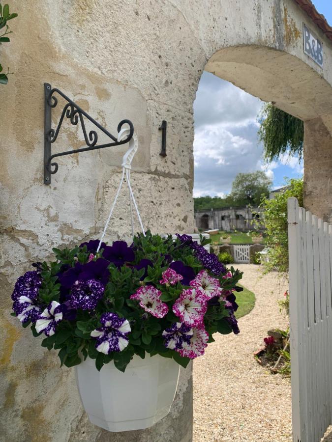 La Maison Du Pont La Rochebeaucourt-et-Argentine Kültér fotó